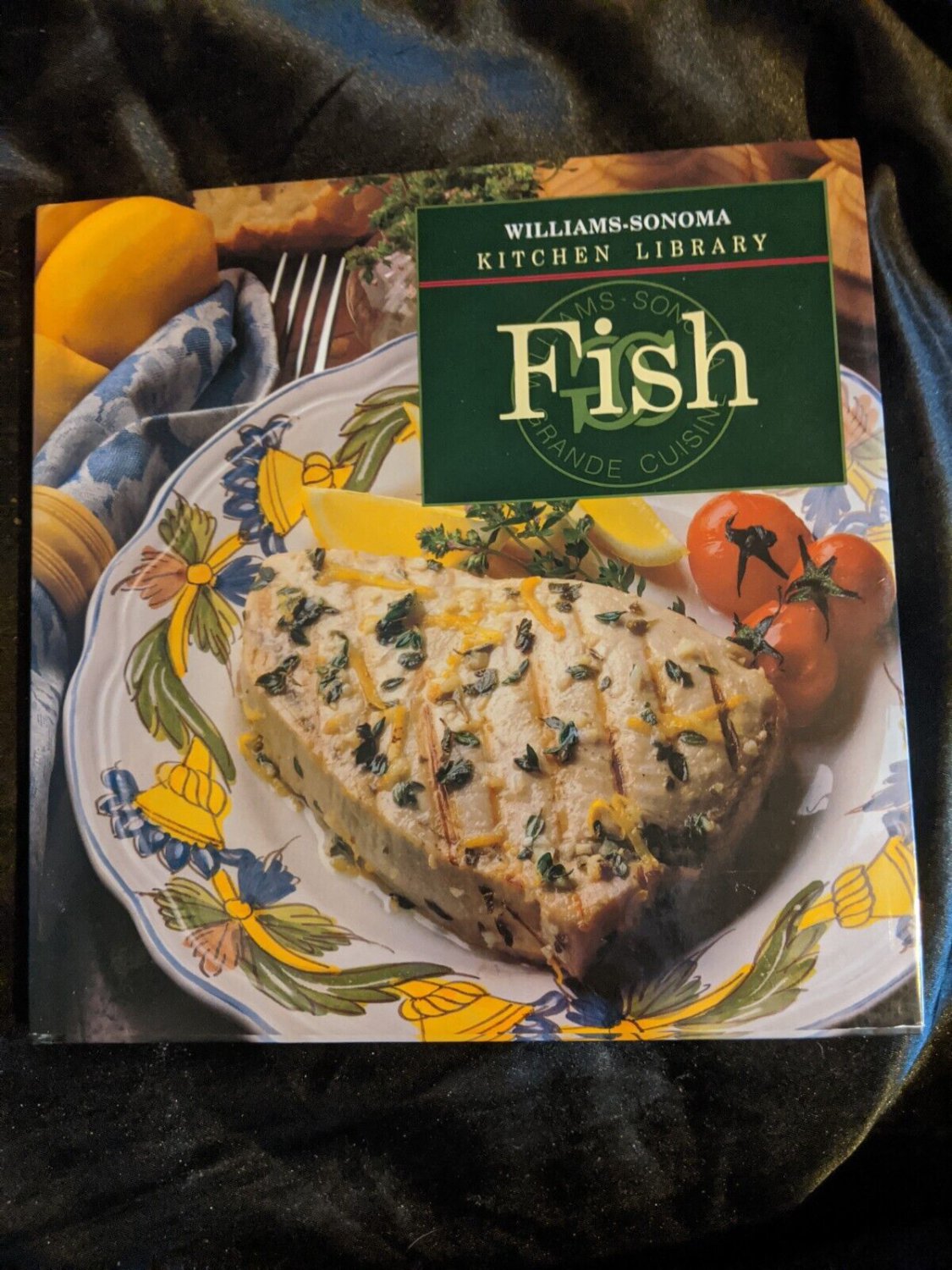 Fish; Williams-Sonoma Kitch- hardcover, Joyce Esersky Goldst, 9780783502625