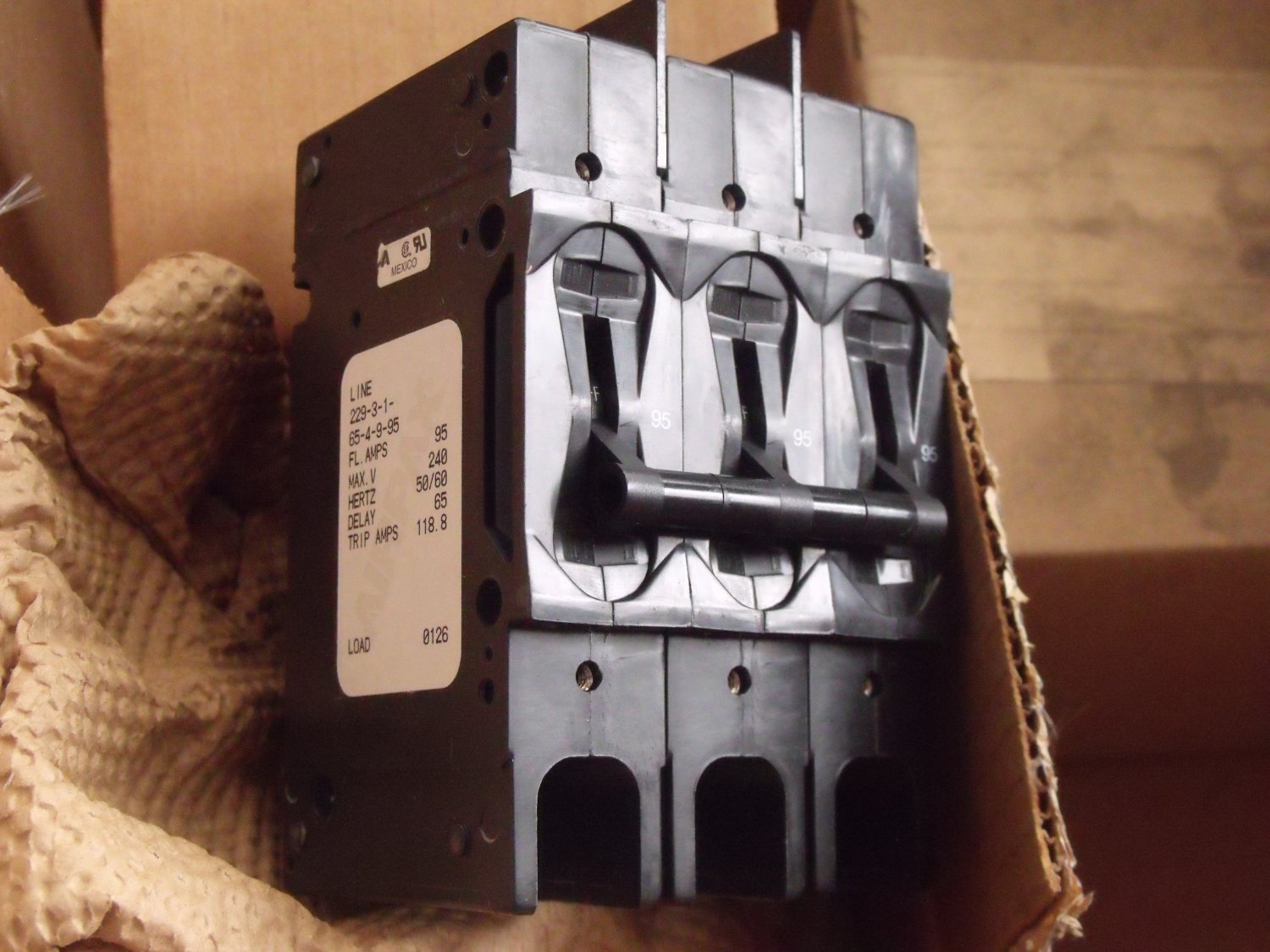 Onan 320183617 Circuit Breaker, 95A, 240v, 3 Pole NEW