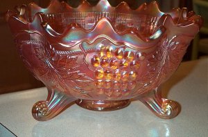Fenton Grape & Cable Persian Medallion Carnival Bowl