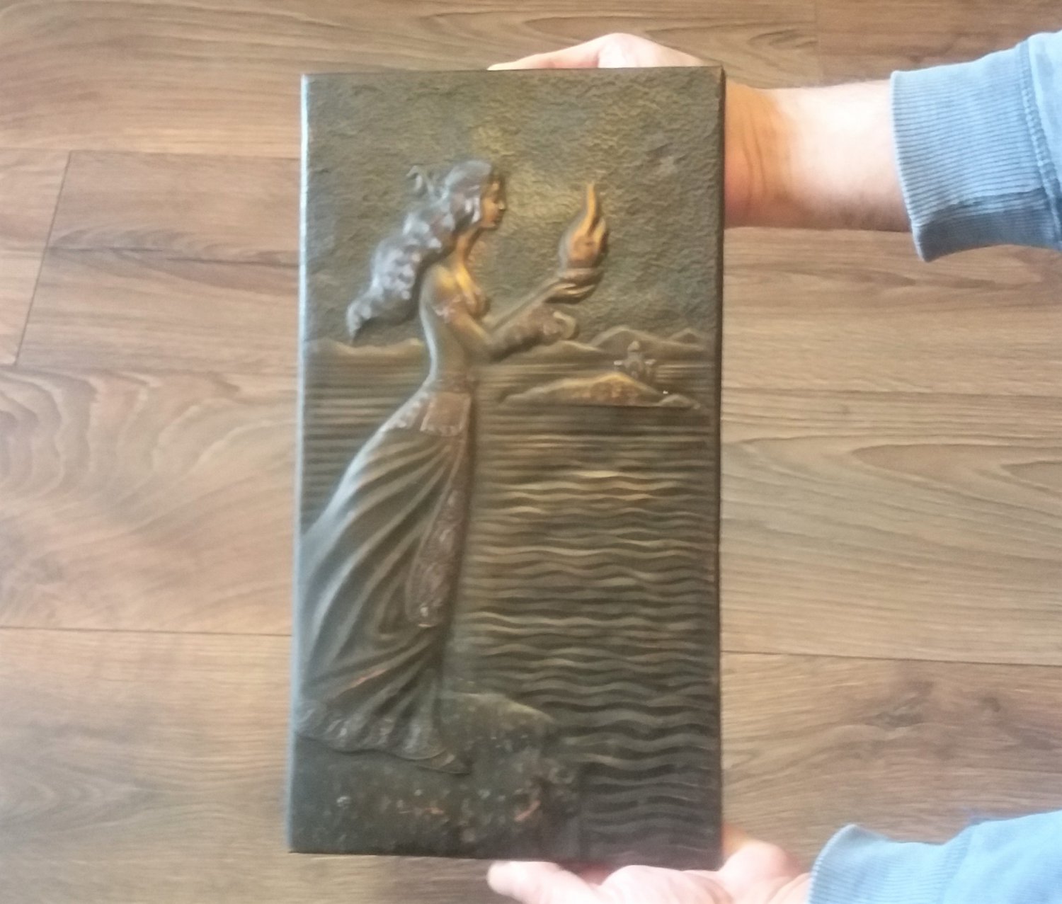 Vintage Embossed Copper Wall Decoration of the Legend of Tamar, Achtamar Armenian Legend, Checkanka