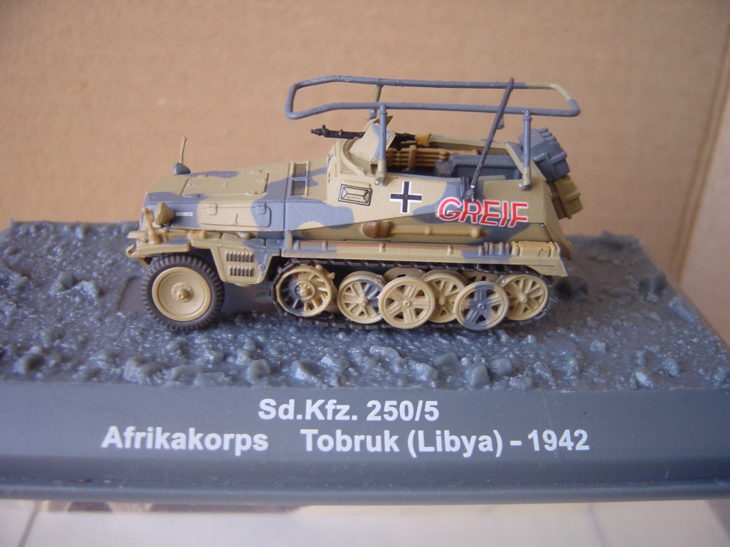 German Miniature Tank WW2 1:72 Altaya Sd.Kfz.250/5