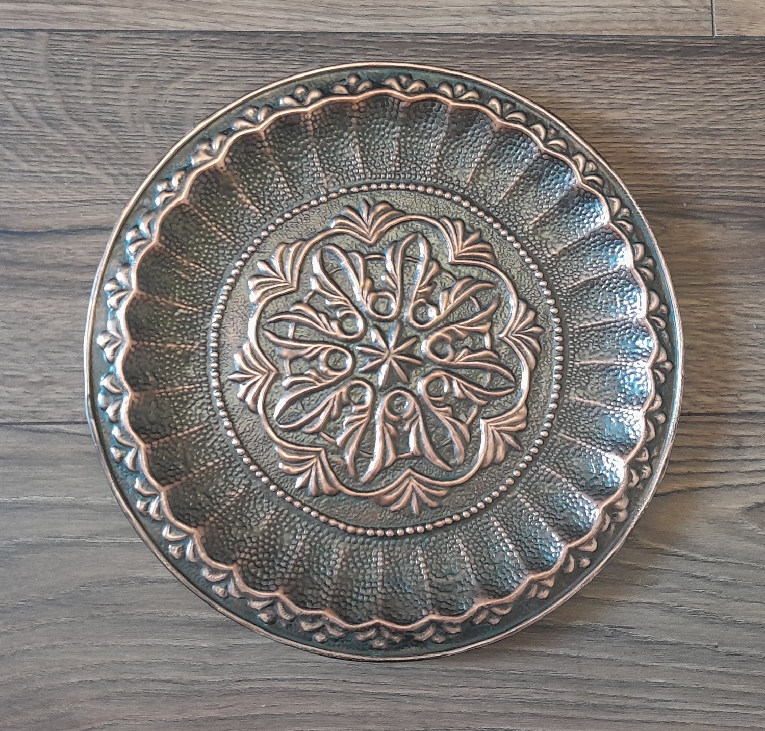 Vintage Embossed Copper Wall Decorative Tray Plate: Armenian Heritage Elegance