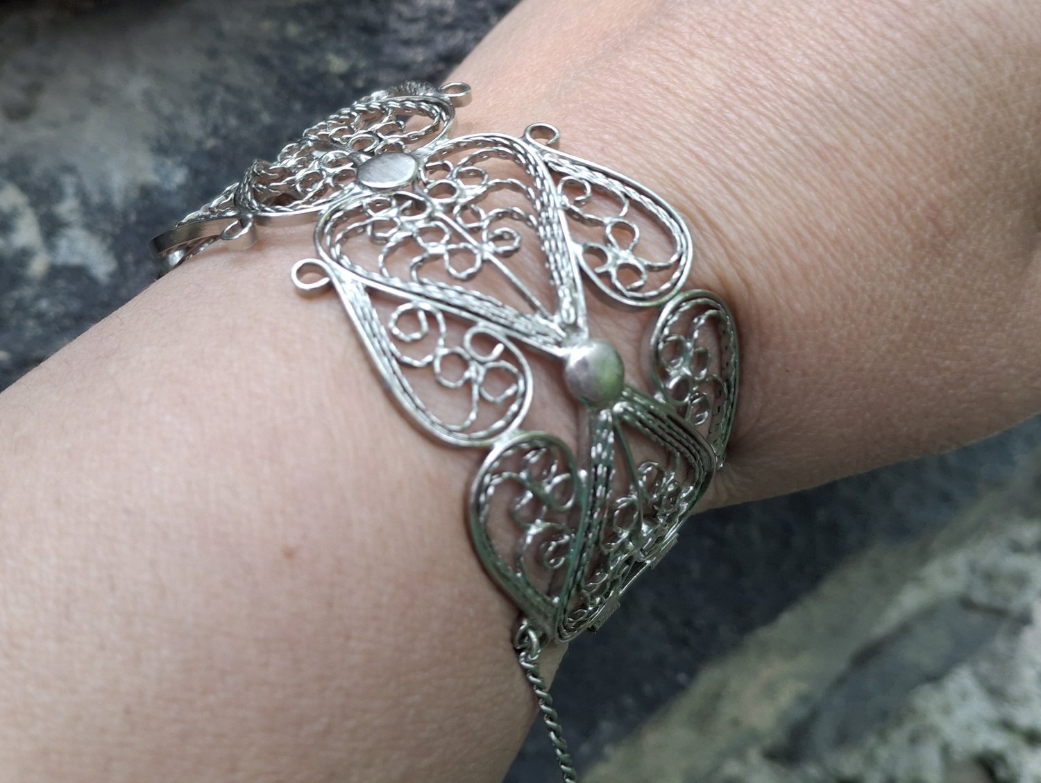 Armenian Filigree Cuff Closed Bracelet: Ethnic Elegance