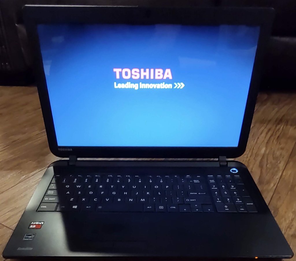 Toshiba Satellite C55D-B5310 15.6" Laptop: AMD A8-6410, 8GB RAM, 256GB SSD, DVDÂ±RW, Wifi, BT, Win10