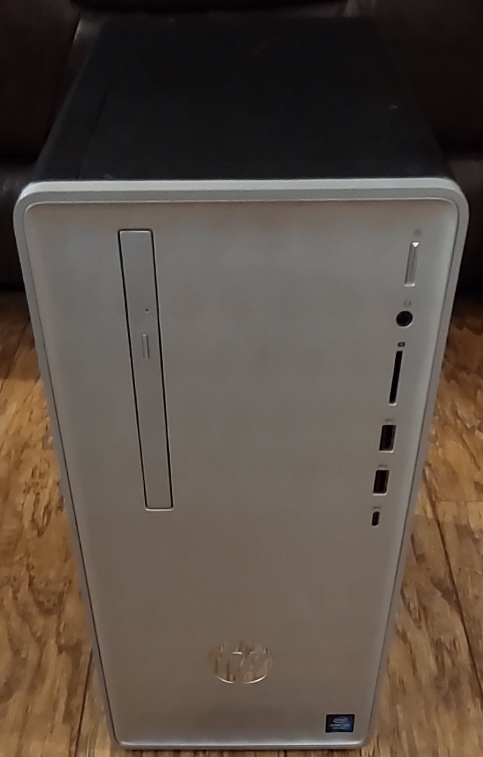 HP 590-p0050 Tower PC: Intel Core i5-8400, 16GB DDR4, 500GB SSD, Wifi, Bluetooth, Windows 11 Home