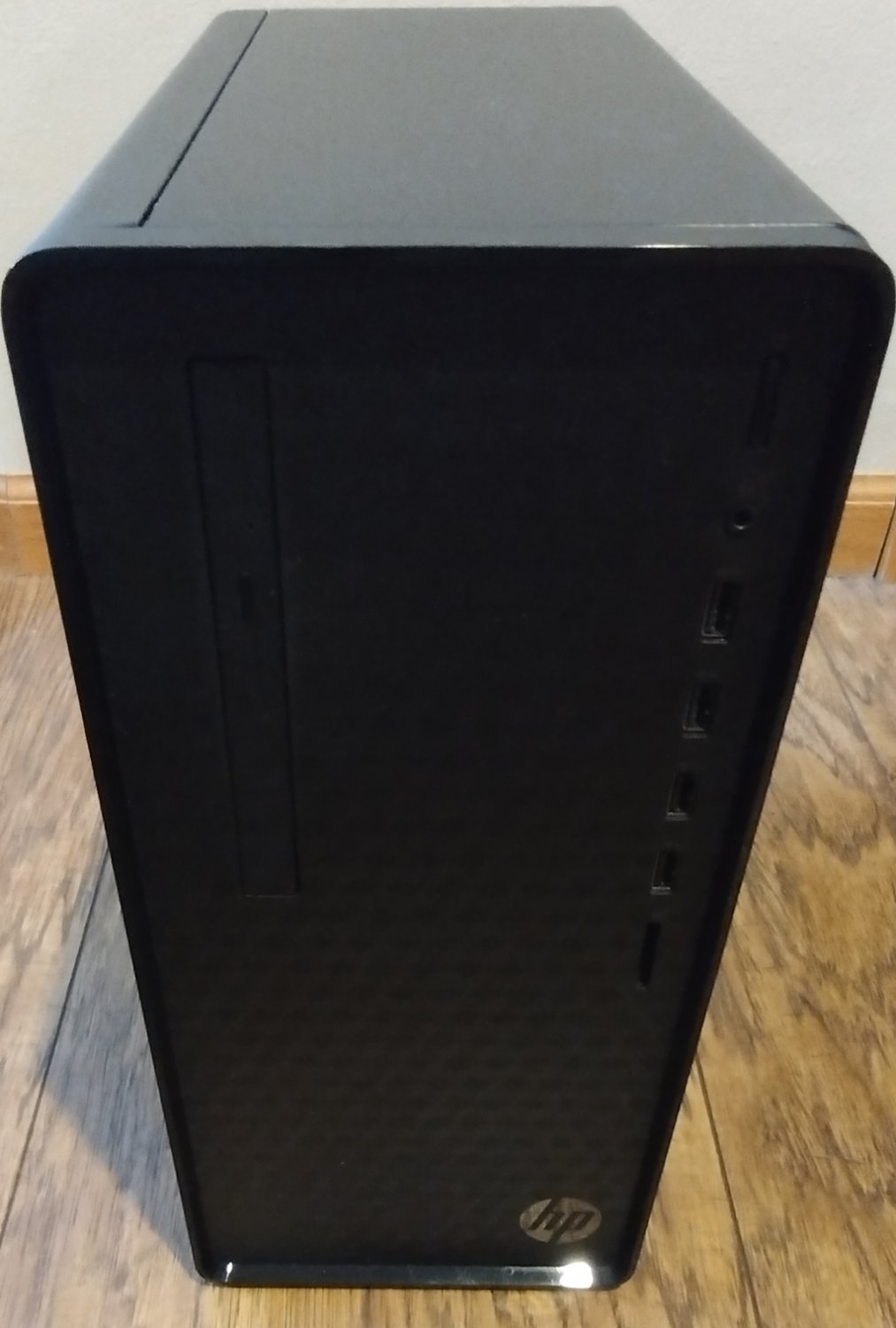 HP Gaming PC: AMD Ryzen 7 3700x, 32GB DDR4, 512GB NVMe SSD+1TB HDD, GTX 1650 SUPER, Wifi+BT, Win11