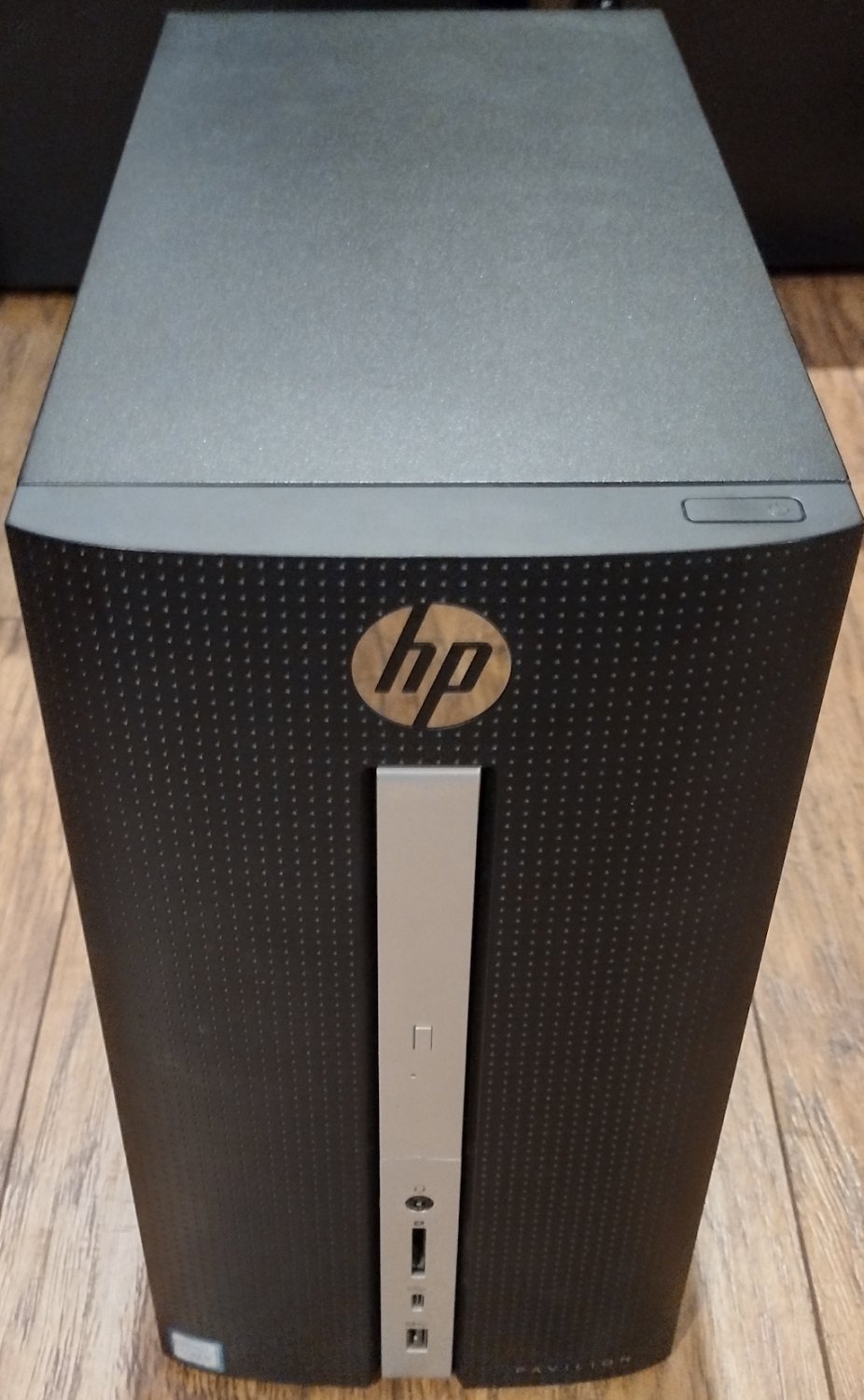 HP 570-p020: 7th Gen. Core i5 or i7, 16GB DDR4, 256GB NVMe SSD, DVD&Acirc;&plusmn;RW, GbE, Wifi+BT, Win10 / Linux