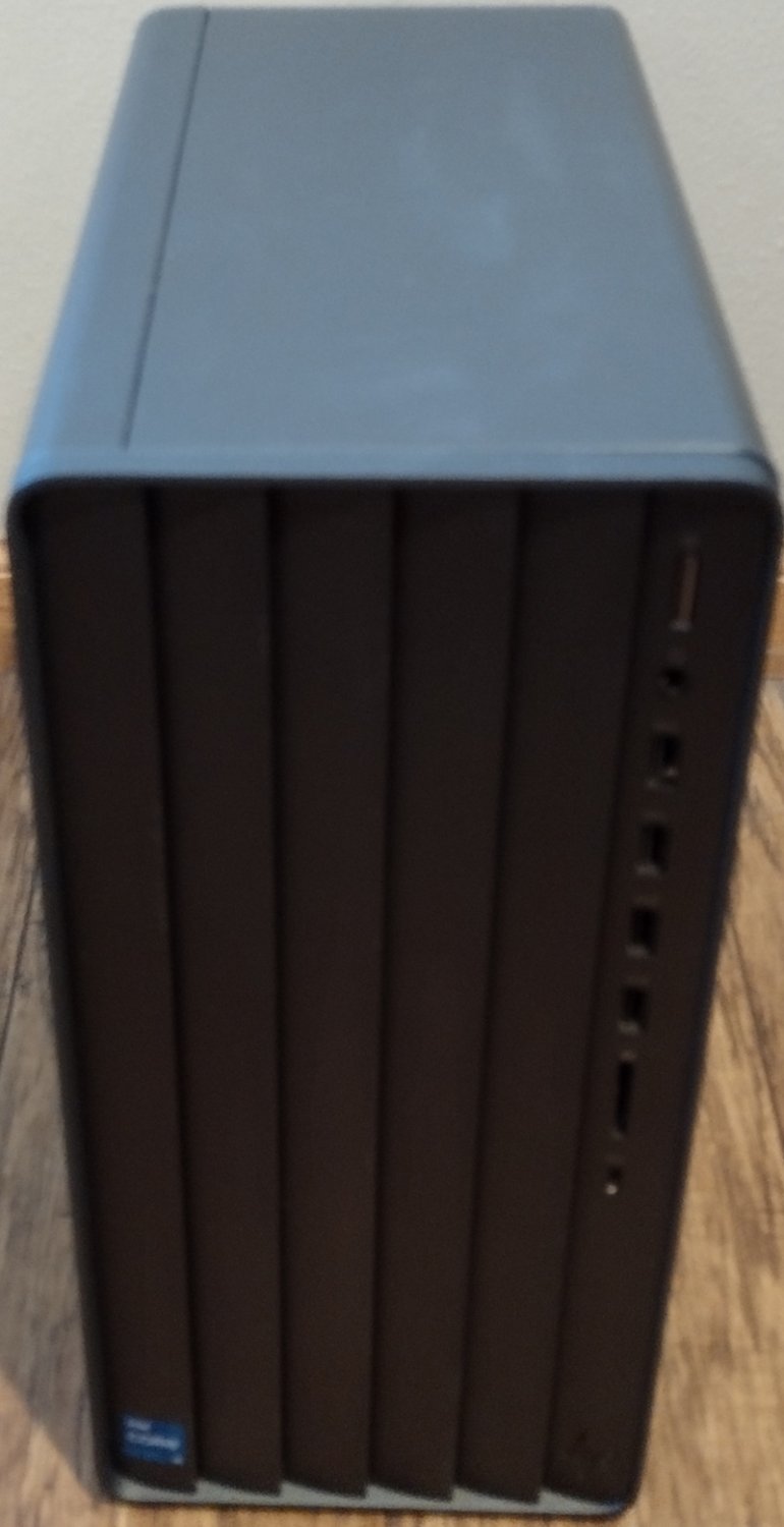 HP ENVY TE01-3244 PC: Intel Core i5-12400, 8GB DDR4, 256GB NVMe SSD, GbE LAN, Wifi, BT, Win11