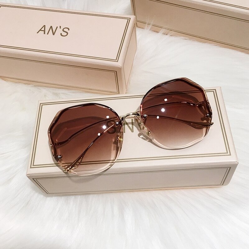 Tea Gradient Sunglasses Women Ocean Water Cut Trimmed Lens Metal Curved Temples Sun Glasses
