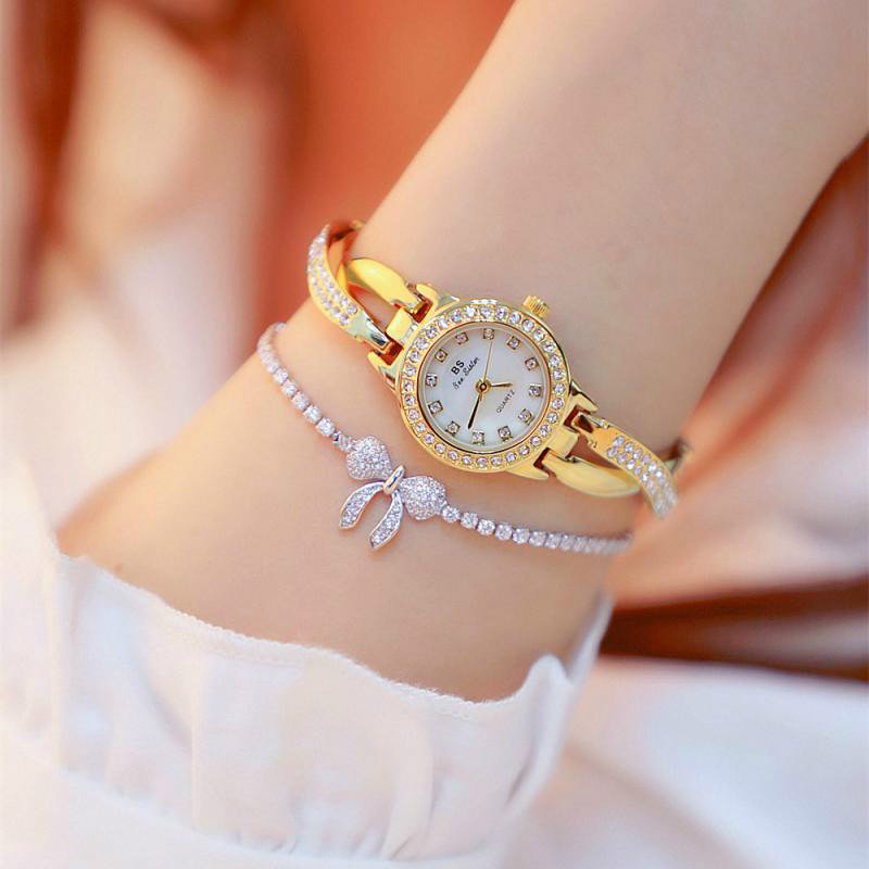 New Luxury Women's trendy Fashion Watches  Band Stylish Quartz Watch