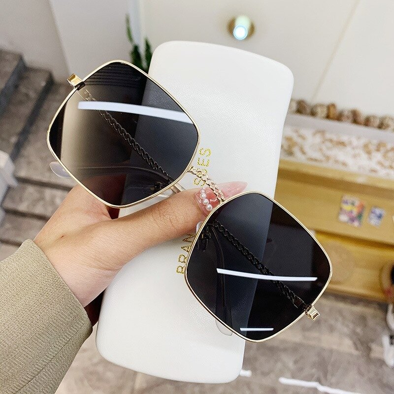 Sunglasses for Women Fashion Vintage Sunglasses Modern Sunglasses Rectangular Eyeglasses for Women.