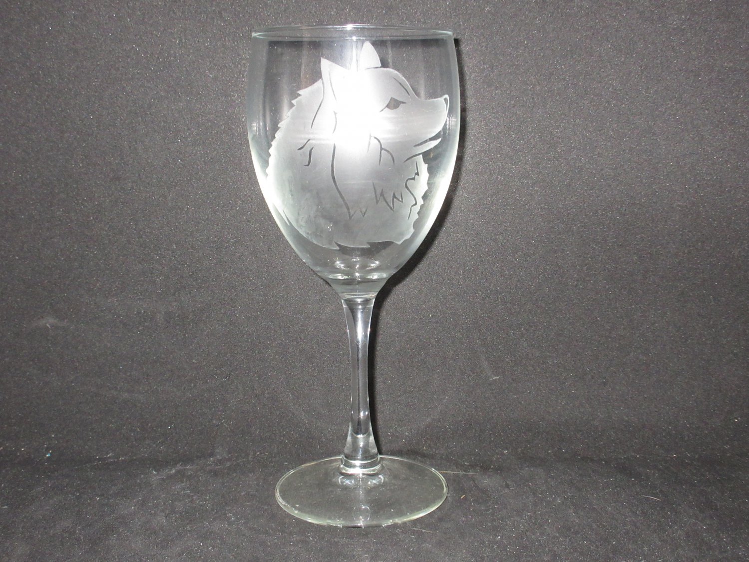 NEW ETCHED KEESHOND STEMMED WINE GLASS