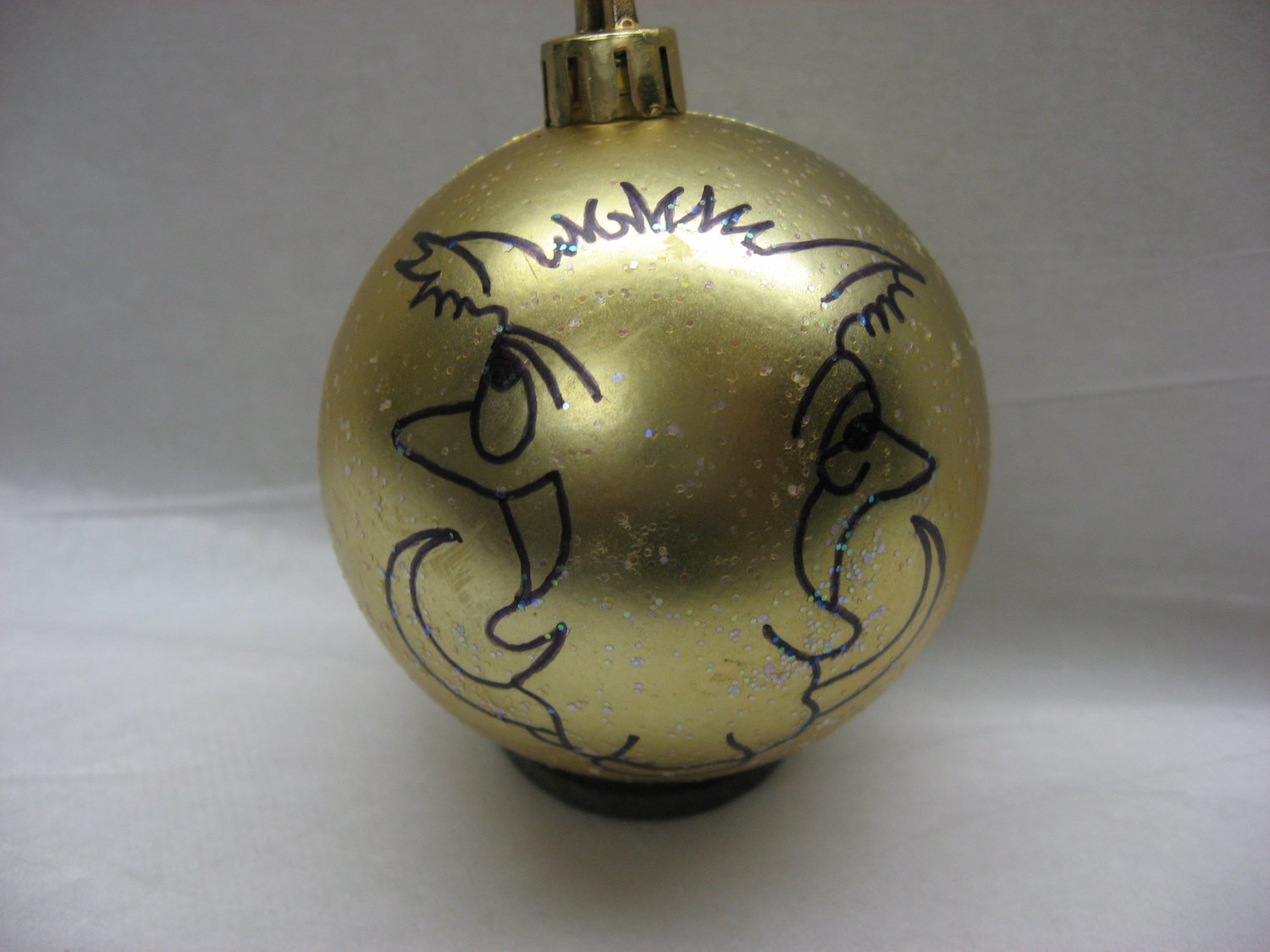 BOGO NEW HANDPAINTED WARTHOG UNBREAKABLE CHRISTMAS BALL ORNAMENT