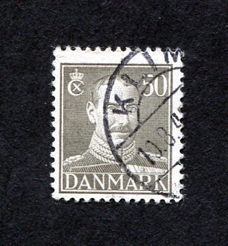 Denmark Postage Stamp 1945 Scott Dk 286b Used 50 Ore King Christian X