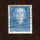 Netherlands Postage Stamp 1949 Scott# NL 307 Used 6 c Queen Juliana 1909-2004 B