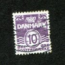 Denmark Postage Stamp 1938 Scott# DK 230 Used 10 øre Figure 'wave'- type A
