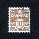 Denmark Postage Stamp 1937 Scott# DK 229 Used 10 øre Figure 'wave'- type
