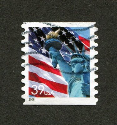 United States Postage Stamp 2006 Scott US 3983 Used 39 Flag