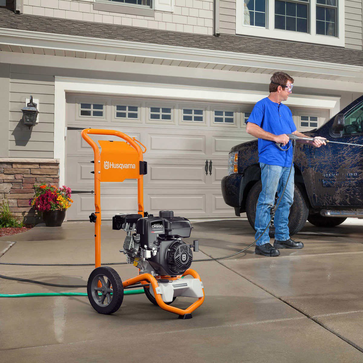 Husqvarna 3200 PSI Gas Pressure Washer, Briggs & Stratton OHV 208cc Engine