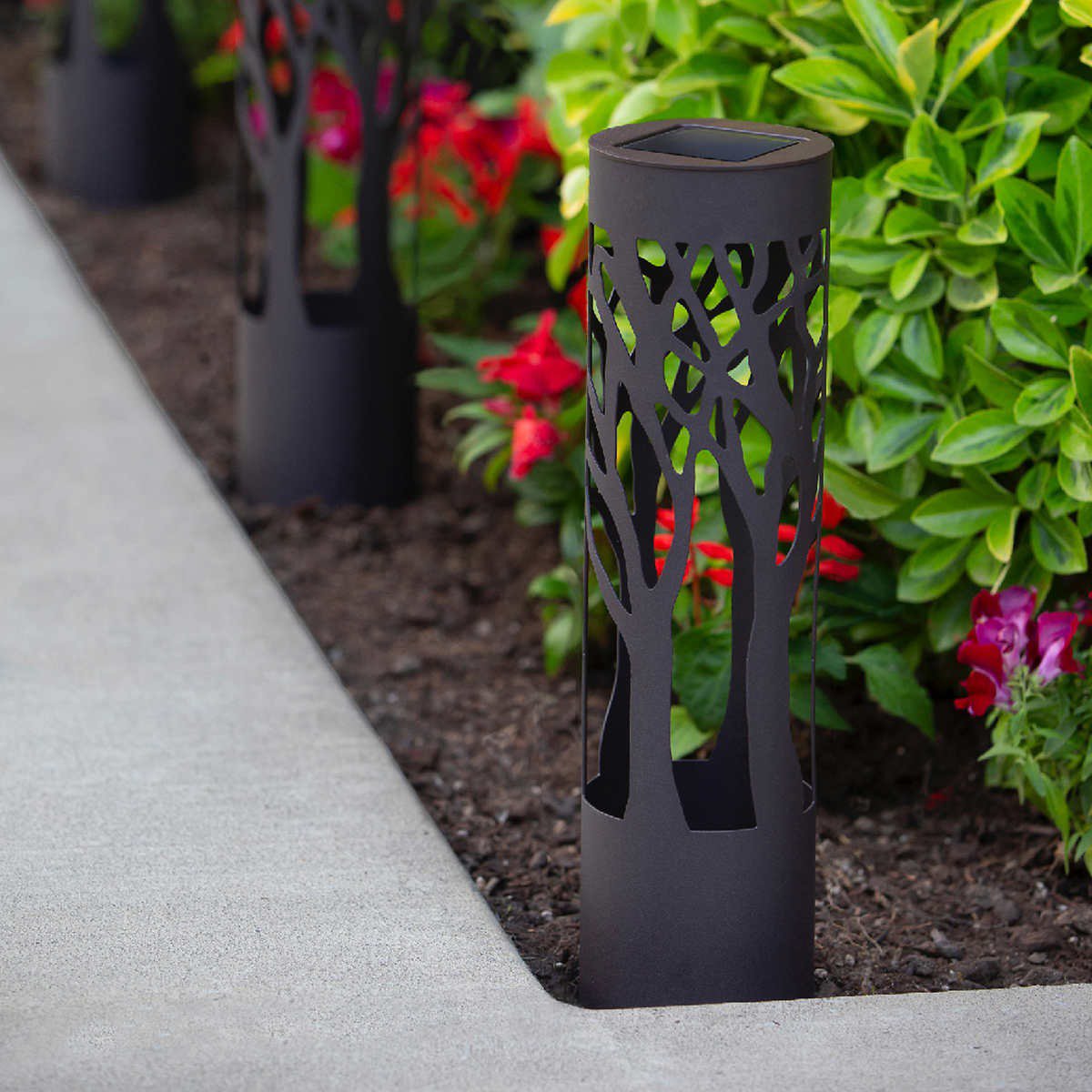 Tommy Bahama Solar LED Pathway Bollard Light, 6pack