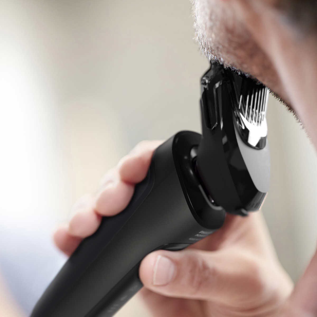 Philips Norelco Shaver S6600, Philips Norelco 6000 Series