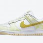 Dunk Low Yellow Strike Unisex DM9467-700