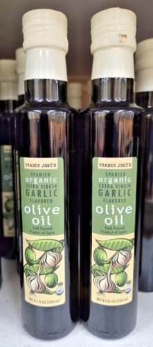Trader Joe's Spanish Organic Extra Virgin Garlic Olive Oil 8.5fl oz (2 Bottles)