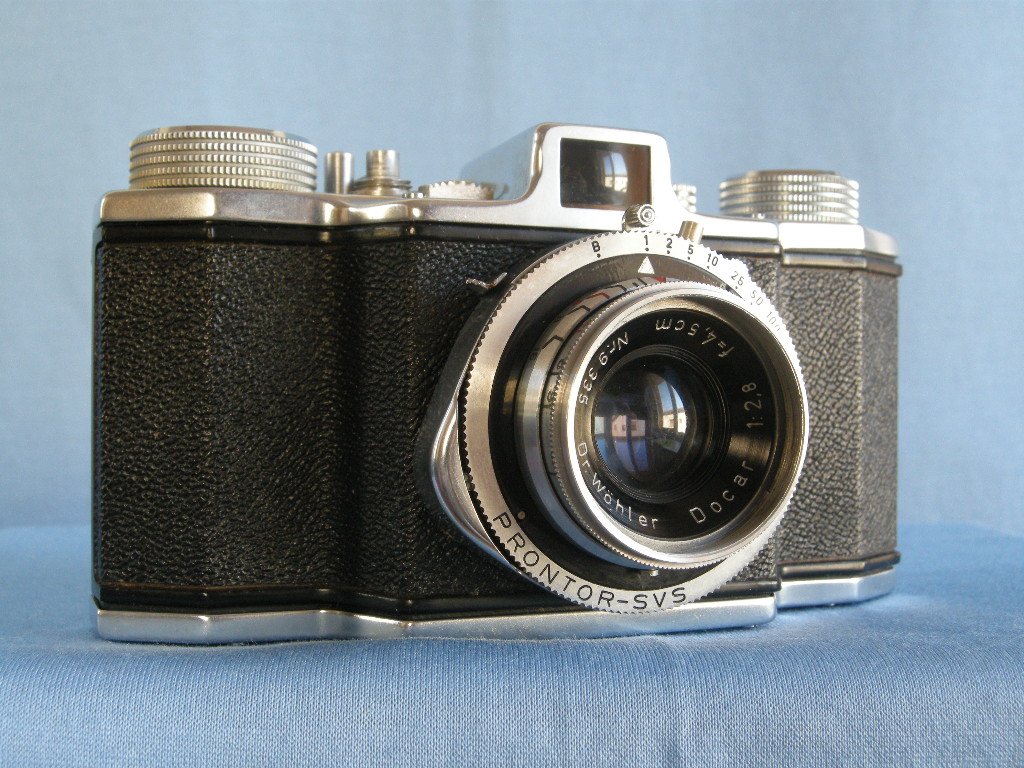 Vintage Dr Wohler Favor Saar Viewfinder Camera with Docar 2.8/45 · Made in Germany
