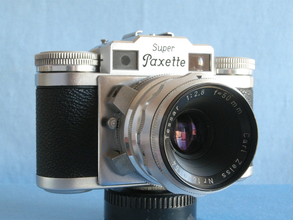 Rare Vintage Braun Super Paxette with Carl Zeiss Jena Tessar 2.8/50 · Made in Germany