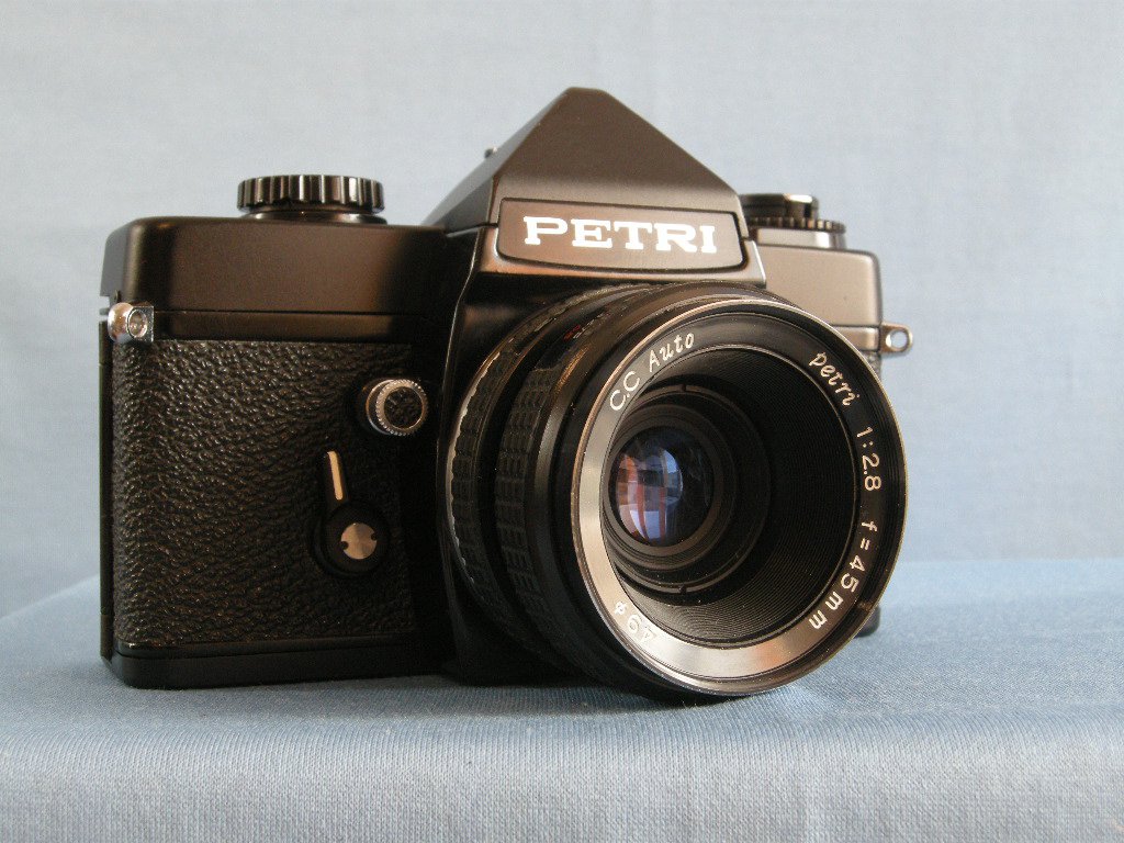 Vintage Petri MF-1 with C.C. Auto Petri 2.8/45 Lens · Made in Japan