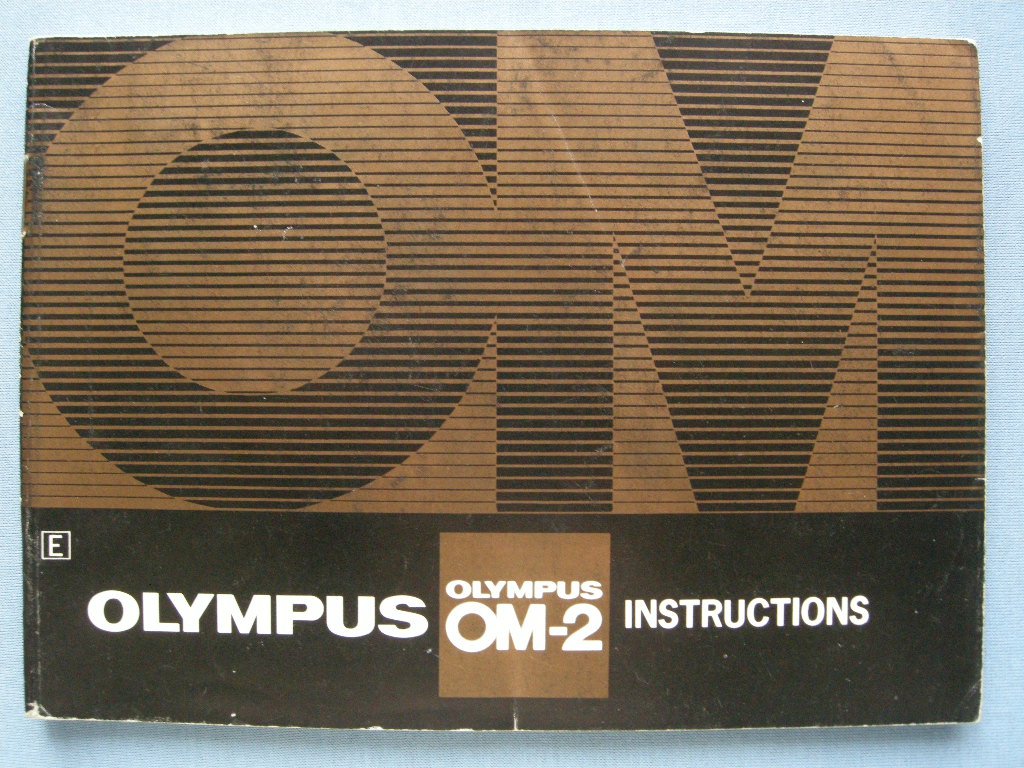 Vintage OLympus OM-2 Original Instructions Manual (17,5*12,5 cm)