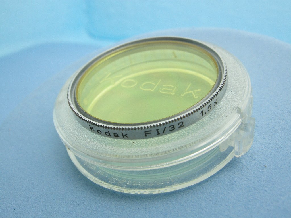 Rare Vintage Kodak FI / 32 1,5x Filter in Original Case