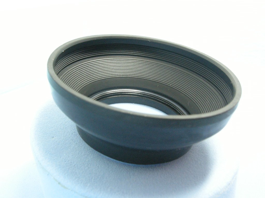 Rare Vintage 43mm Threaded Colapsible Rubber Lens Hood