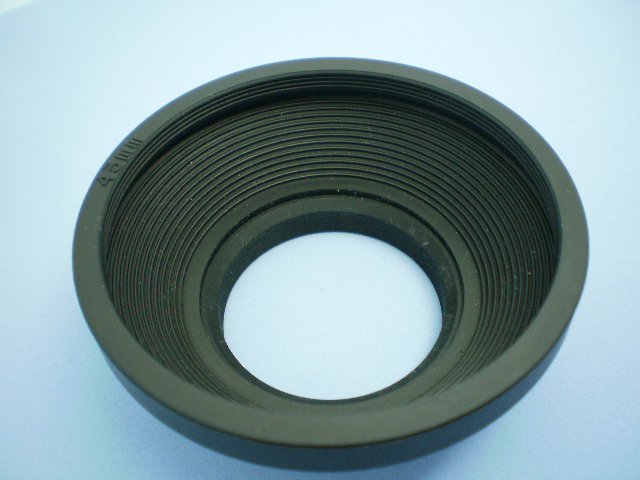 Rare Vintage Colapsible 43 mm Rubber Lens Hood