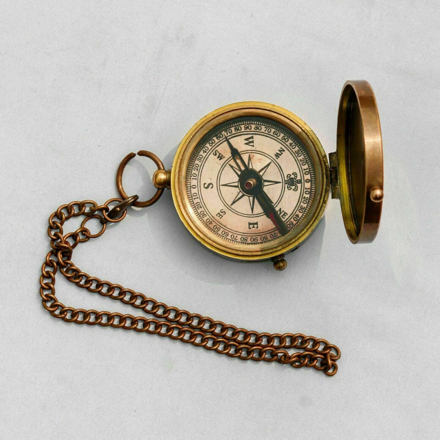 Antique Brass Compass Vintage Flat Compass Pocket Gift item.