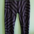 Lululemon Inspire Crop II Seawheeze 2014 Which Way Sway Soot Black Green Size 2 Lululemon Inspire Crop II Seawheeze 2014 Which Way Sway Soot Black Green Size 2