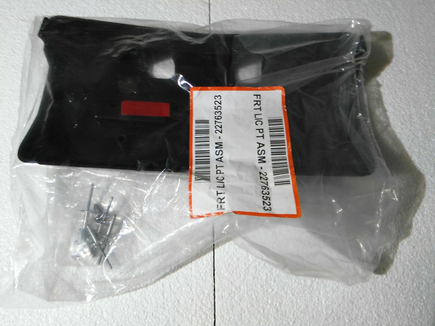 Genuine GM Front License Plate ASM Bracket 22763523 w/Hardware Chevy Silverado
