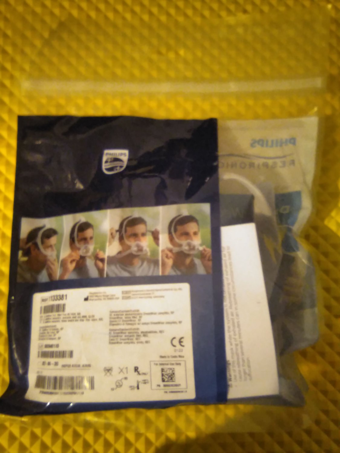 New Philips Respironics Dreamwear Full Face Mask With Headgear 1133381 With Free Shipping