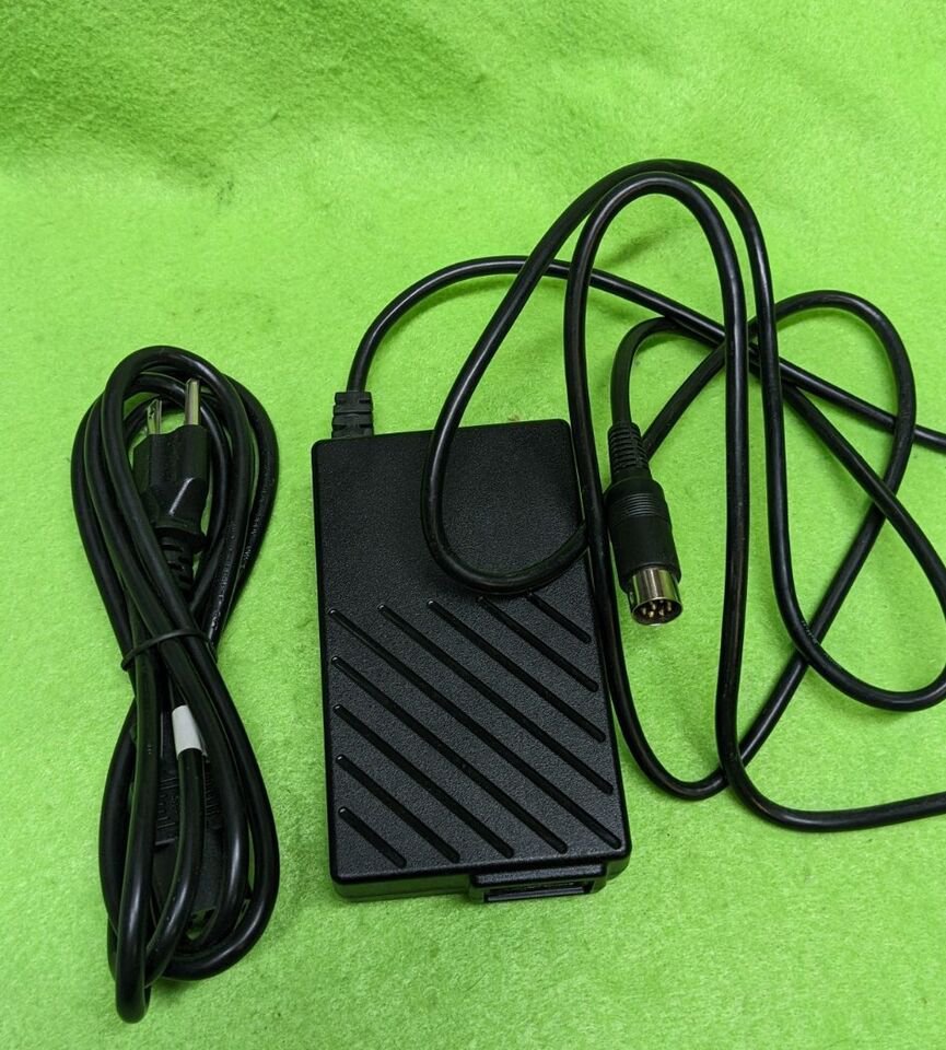 Elpac Power Systems MWA100018A 18V 5.6A MISSING TIP