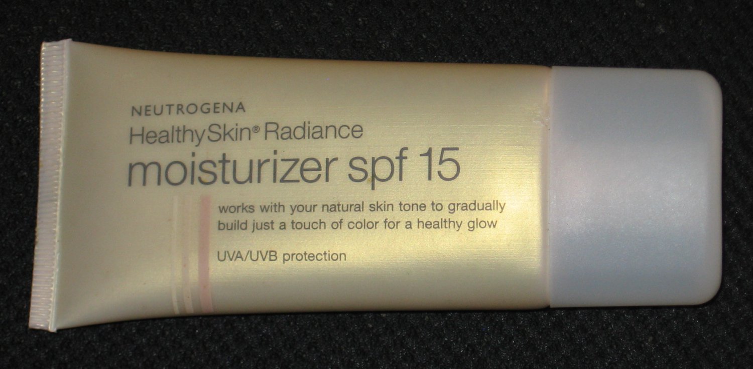 Neutrogena Healthy Skin Radiance Moisturizer SPF 15 1.4 fl. oz. NEW