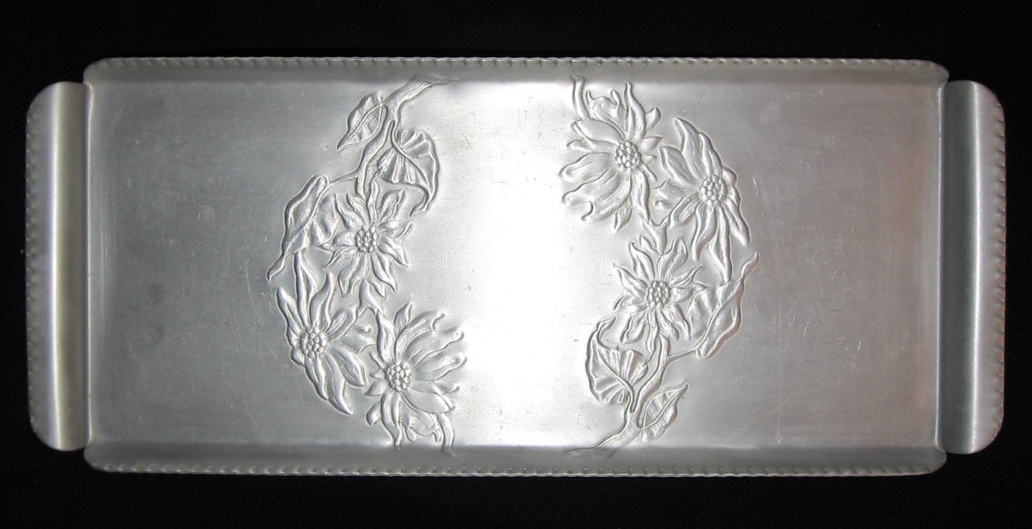 Vintage Hammercraft Serving Tray Platter Floral Poinsettia Design Aluminum Made in Canada