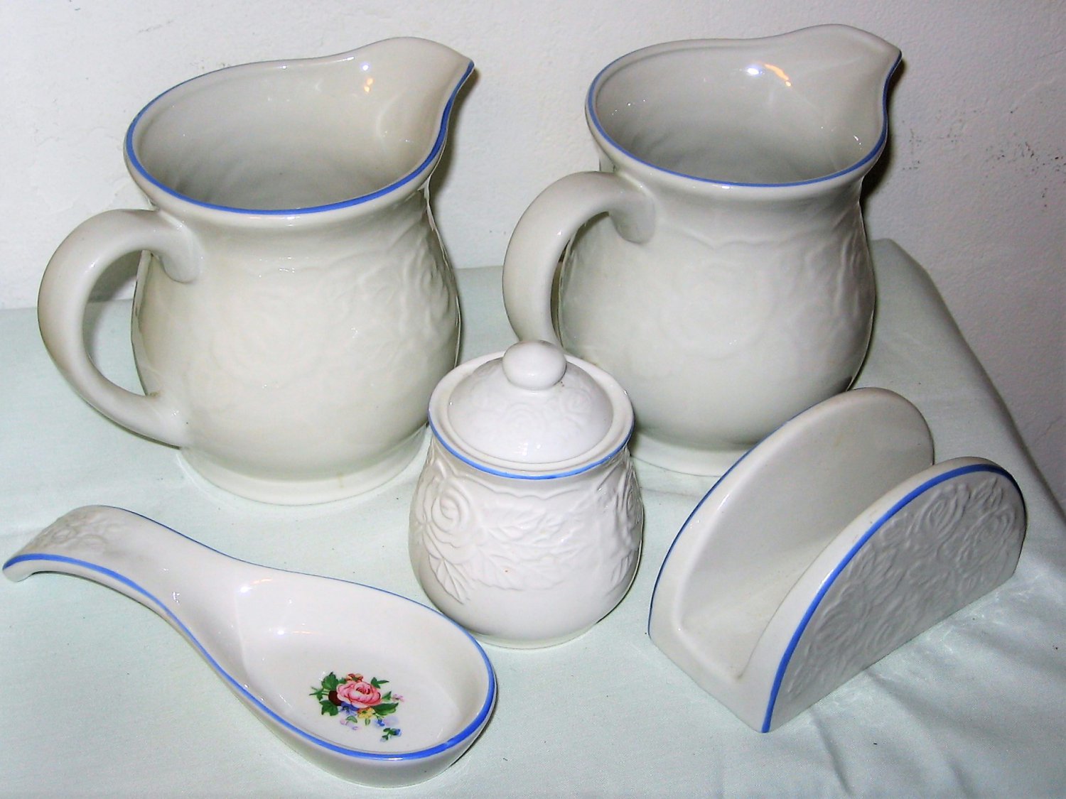 Victorian Rose Tabletops Unlimited Stoneware 5Piece Dinnerware Set