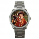 Harry Potter catches Golden Snitch Quidditch Unisex Watch Special For Gift