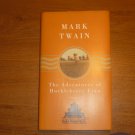 The  Adventures of Huckelberry Finn     Mark Twain