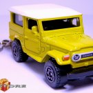 RARE KEY CHAIN RING YELLOW WHITE TOYOTA LAND CRUISER FJ 4X4 NEW LIMITED EDITION RARE KEY CHAIN RING YELLOW WHITE TOYOTA LAND CRUISER FJ 4X4 NEW LIMITED EDITION