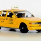 KEY CHAIN TAXI CAB FORD CROWN VICTORIA NEW YORK SOUVENIR CUSTOM GREAT GIFT