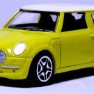 RARE KEYCHAIN YELLOW WHITE BMW MINI COOPER CUSTOM Ltd EDITION GREAT GIFT