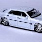 VERY RARE KEYCHAIN WHITE CHRYSLER 300C CUSTOM Ltd EDITION NEW GREAT GIFT