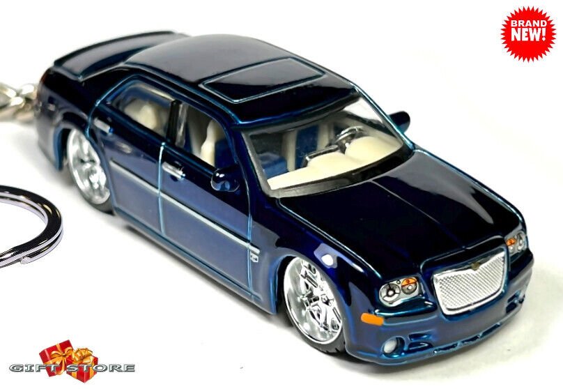 VERY RARE KEYCHAIN BLUE CHRYSLER 300C HEMI CUSTOM Ltd EDITION GREAT GIFT