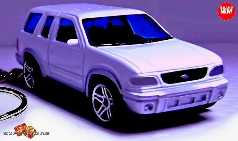 HTF RARE KEYCHAIN WHITE FORD&acirc;�&cent; EXPLORER CUSTOM Ltd Ed. GREAT GIFT NOVELTY